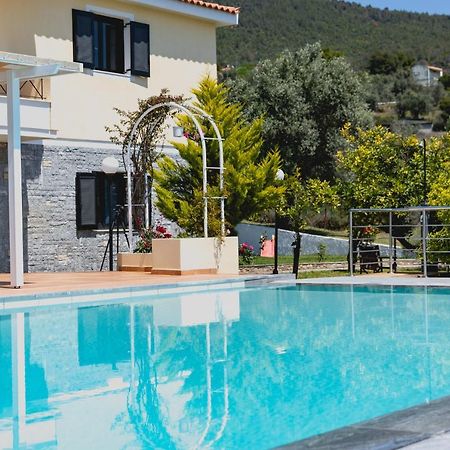 Kouvelia Country Home Luxury Villa Rental Nerotrivia ภายนอก รูปภาพ
