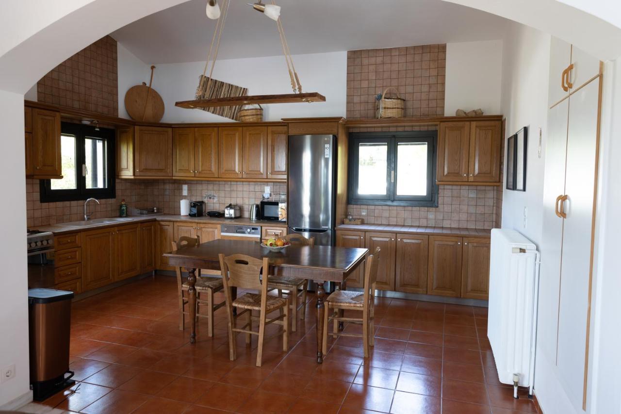 Kouvelia Country Home Luxury Villa Rental Nerotrivia ภายนอก รูปภาพ