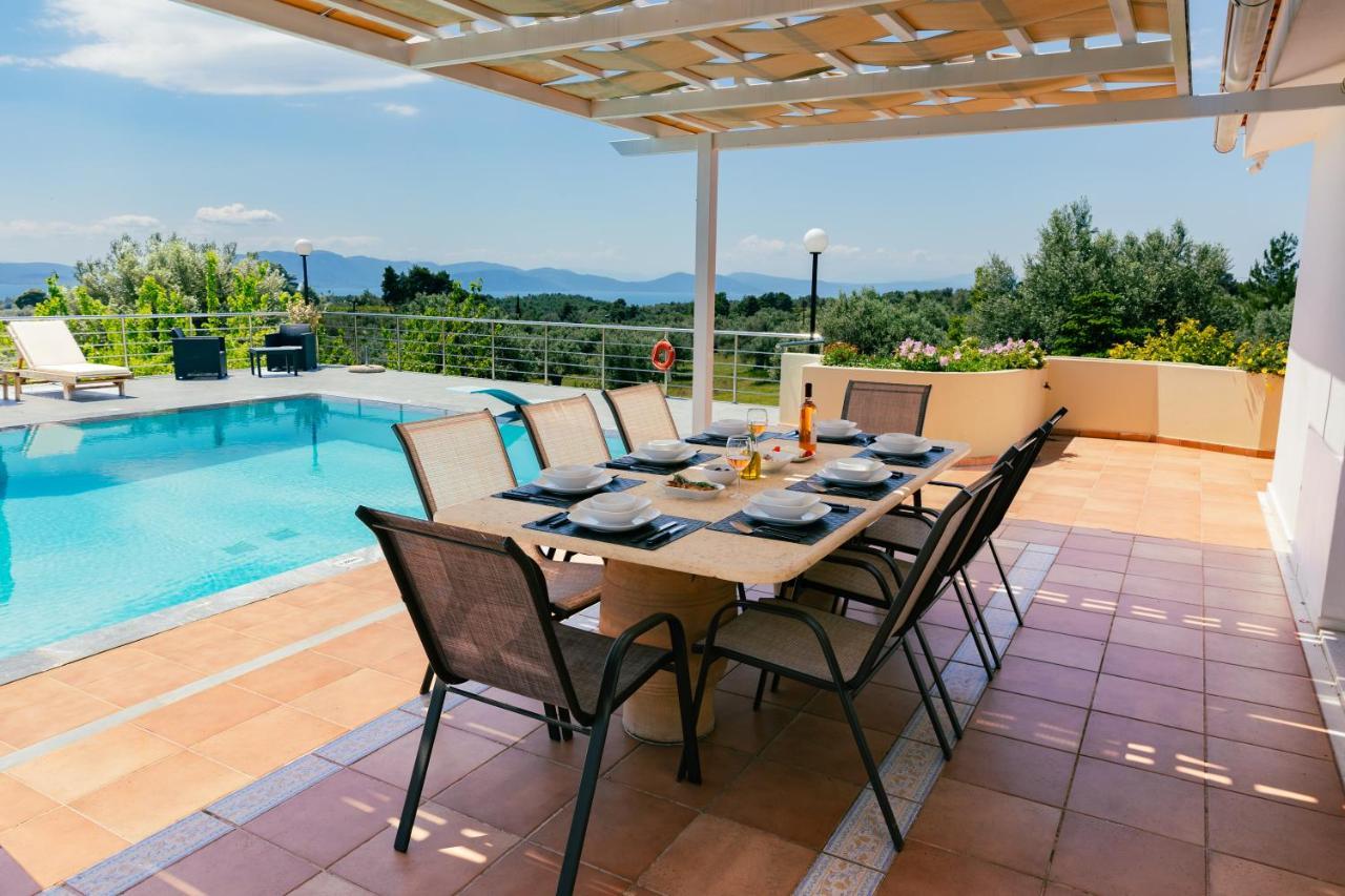 Kouvelia Country Home Luxury Villa Rental Nerotrivia ภายนอก รูปภาพ
